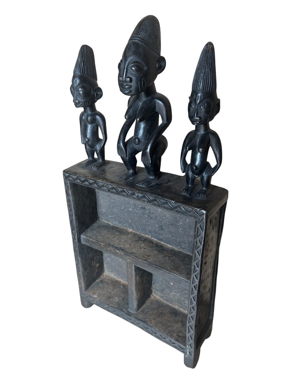 Ashanti Tribe Ghana Shelf